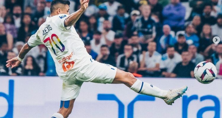 Alexis Sánchez recibe dedicatoria musical y un nuevo apodo en Francia tras partidazo ante Angers