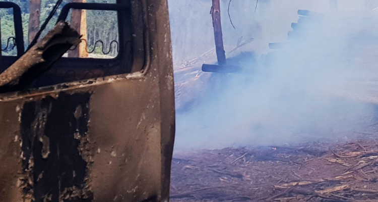 Sujetos destruyen máquina en la ruta que une Lautaro con Vilcún: dejaron lienzo y escaparon a pie