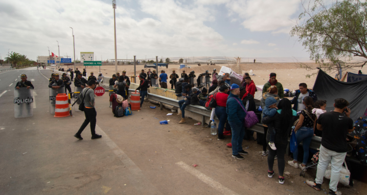 ayuda humanitaria en frontera de Chile-Perú