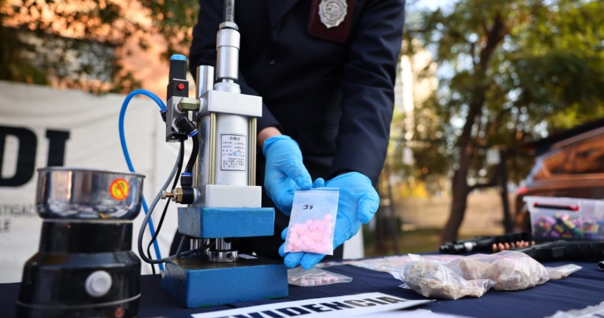 Desbaratan banda colombiano-chilena acusada de elaborar y vender drogas sintéticas en la RM
