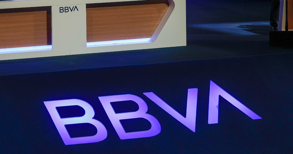 BBVA advierte que no financiará a empresas que no se sumen a tiempo a la descarbonización