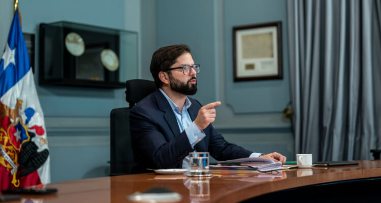 Boric pidió a alcaldes que le “ayuden a convencer” a diputados que se necesita una reforma tributaria