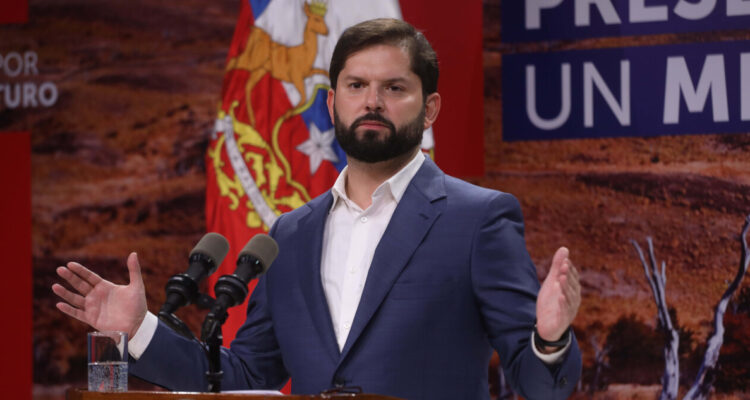 Presidente Boric encabezará reunión clave en Cerro Castillo para “control de daños” tras elecciones