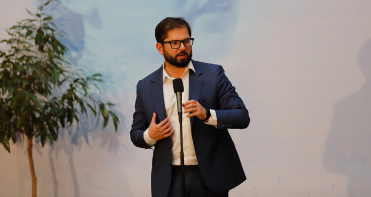 Presidente Boric valora primera jornada sin fallecidos por covid-19 en más de 3 años