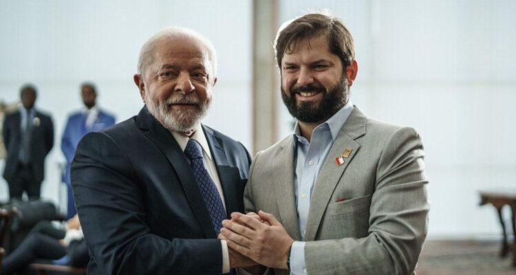 Presidente Boric participa en la cumbre convocada por Lula para avanzar en integración regional