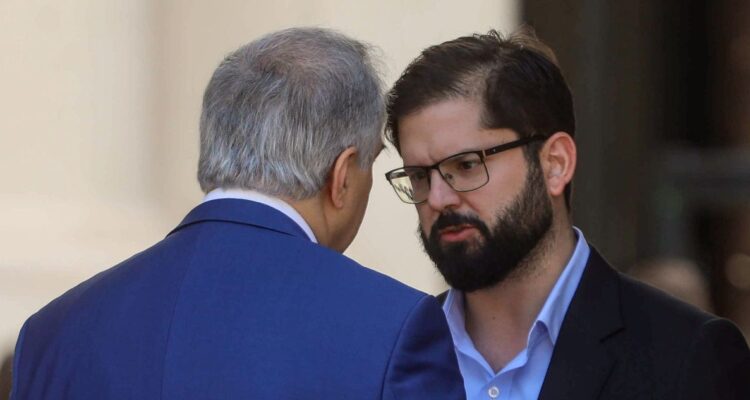 “Chile es más importante”: Boric responde a Chahuán tras llamar a plebiscitar al Gobierno en elección