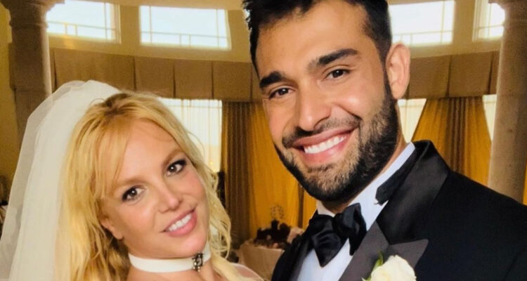 Britney Spears y Sam Asghari el día de su matrimonio.