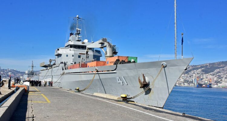 “Aquiles” llevará viviendas sociales hasta Rapa Nui: 85 metros cuadrados y diseño adaptado a la isla