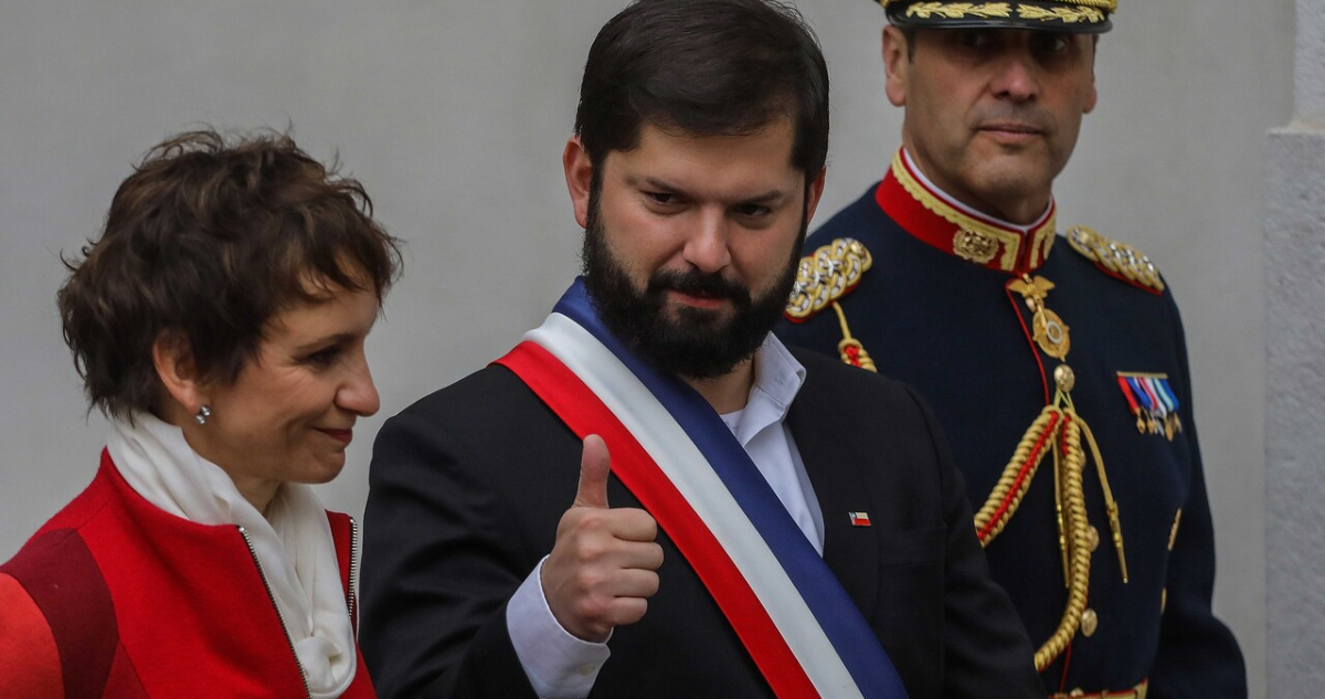 Cadem: Presidente Boric mantiene su base de apoyo del 30% y Tohá se mete entre los “presidenciables”