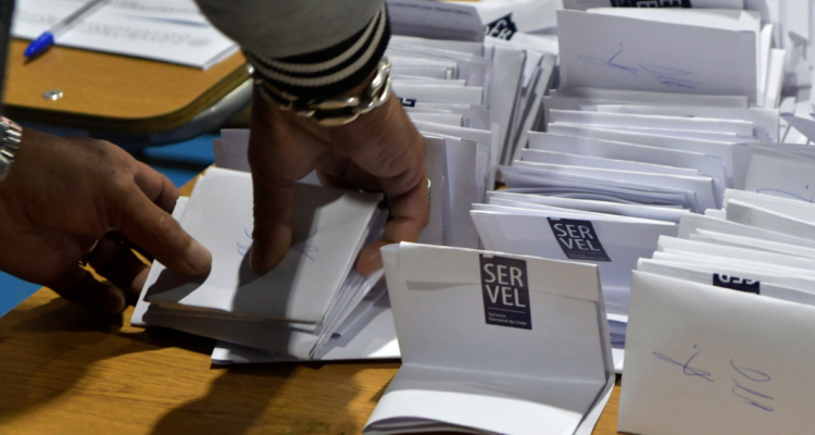 Imagen de votos doblados en la última elección