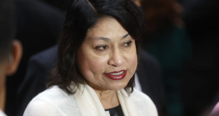 Canciller peruana anuncia coordinación con Venezuela para repatriar a migrantes varados en la frontera.