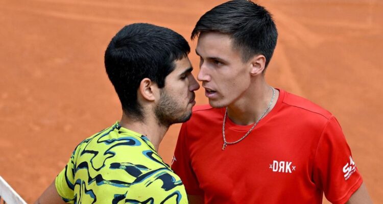 Carlos Alcaraz dijo adiós al Masters de Roma en tercera ronda