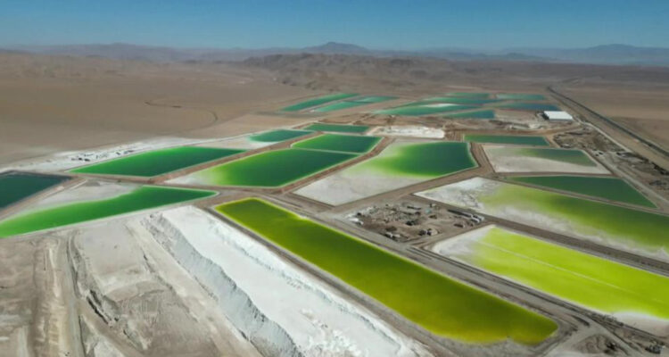 Chile perderá ante Argentina el liderazgo en producción de litio en 2035, dice Cochilco