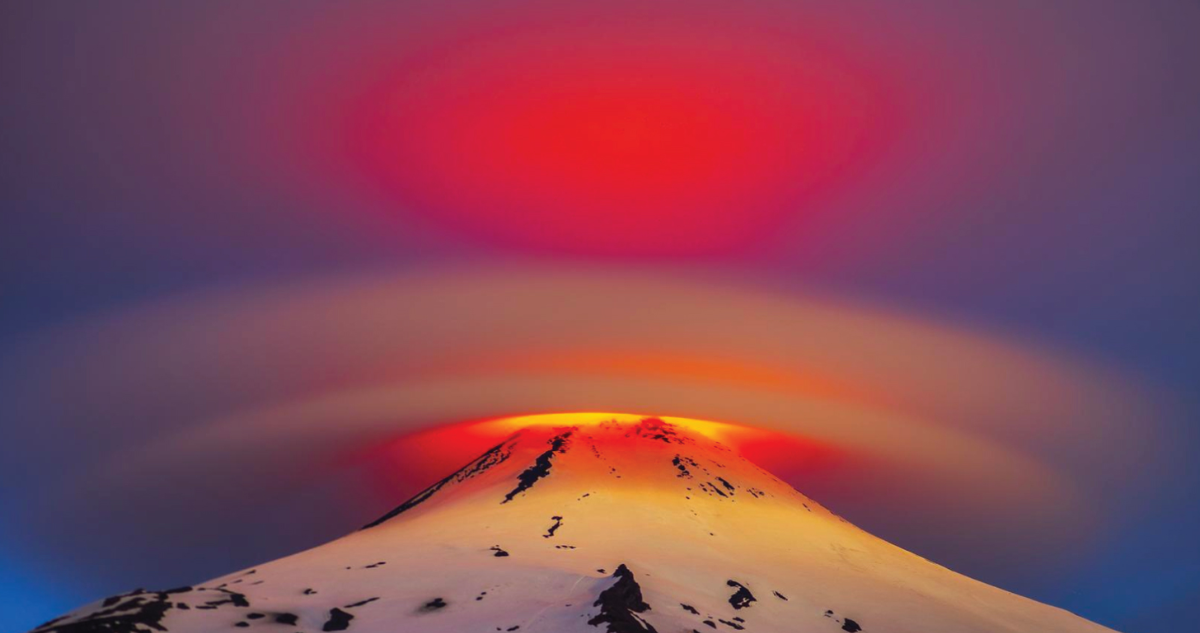 Fotografía del fotógrafo chileno Francisco Negroni del volcán Villarica