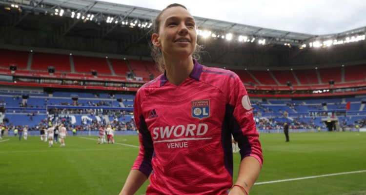 Endler disputa la final de la Copa de Francia con el Lyon ante el PSG