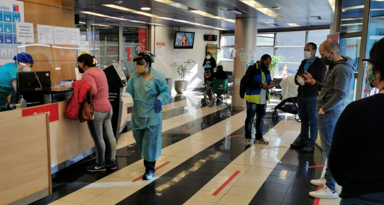 Clínica Alemana congela inversión ante crisis de las isapres y limita su convenio con 2 de ellas