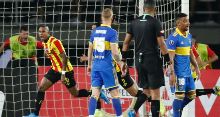 Colo Colo en la cornisa: Pereira sorprendió a Boca y deja al ‘Cacique’ complicado en la Libertadores