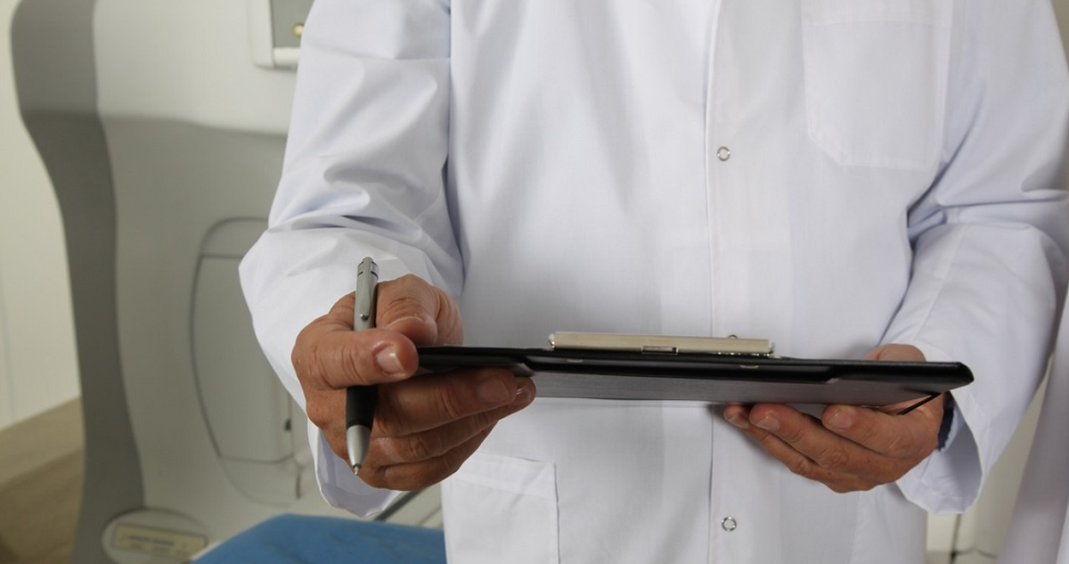 Condenan a ginecólogo del Hospital Regional de Copiapó por abuso sexual de 5 personas en su consulta.