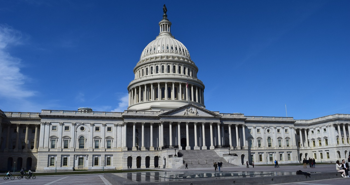Gobierno de EEUU alerta que si el Congreso le sigue poniendo trabas la recesión será inminente
