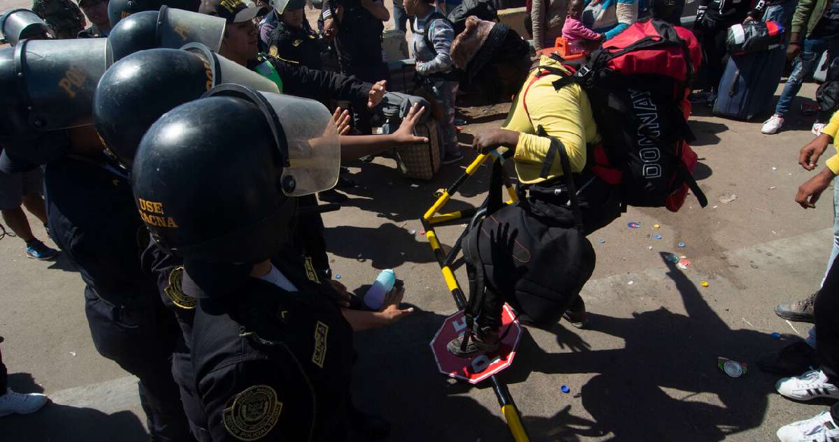 Crisis migratoria: se registran nuevos enfrentamientos en la frontera de Chile y Perú