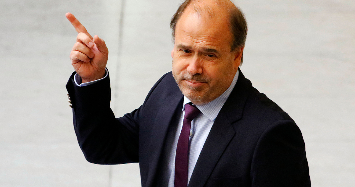 DC descarta entrar al Gobierno y se inclina por colaborar “con autonomía” en reformas.