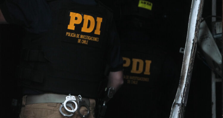 En prisión preventiva quedan sujetos acusados de simular ser detectives para cometer robos en Chillán