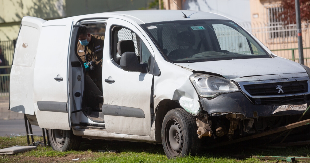 Cuatro detenidos por robo en Santiago: uno terminó baleado tras intentar atropellar a carabinero