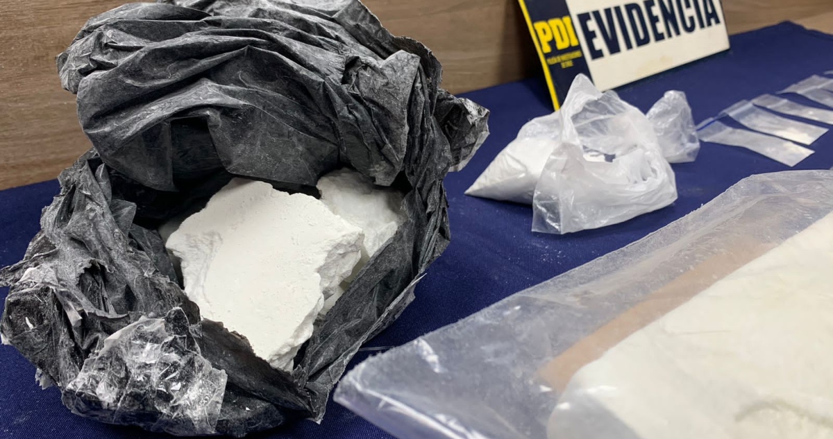Detenidos encomienda con cocaína en Pitrufquén