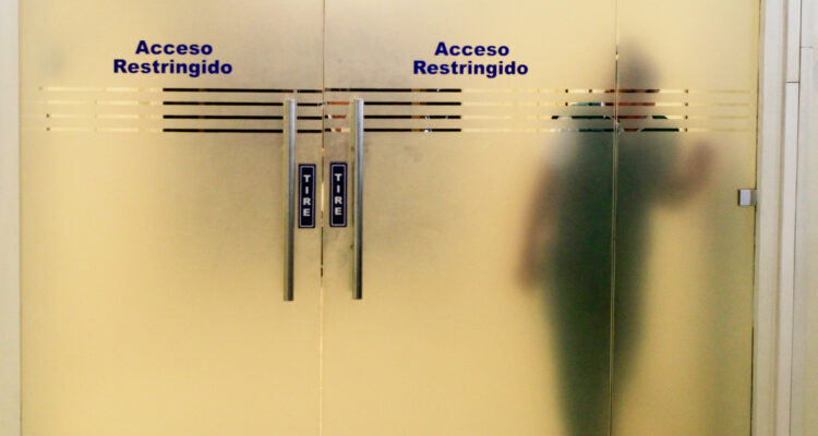 Borran del boletín comercial y Dicom a todos los deudores de servicios ligados a la salud