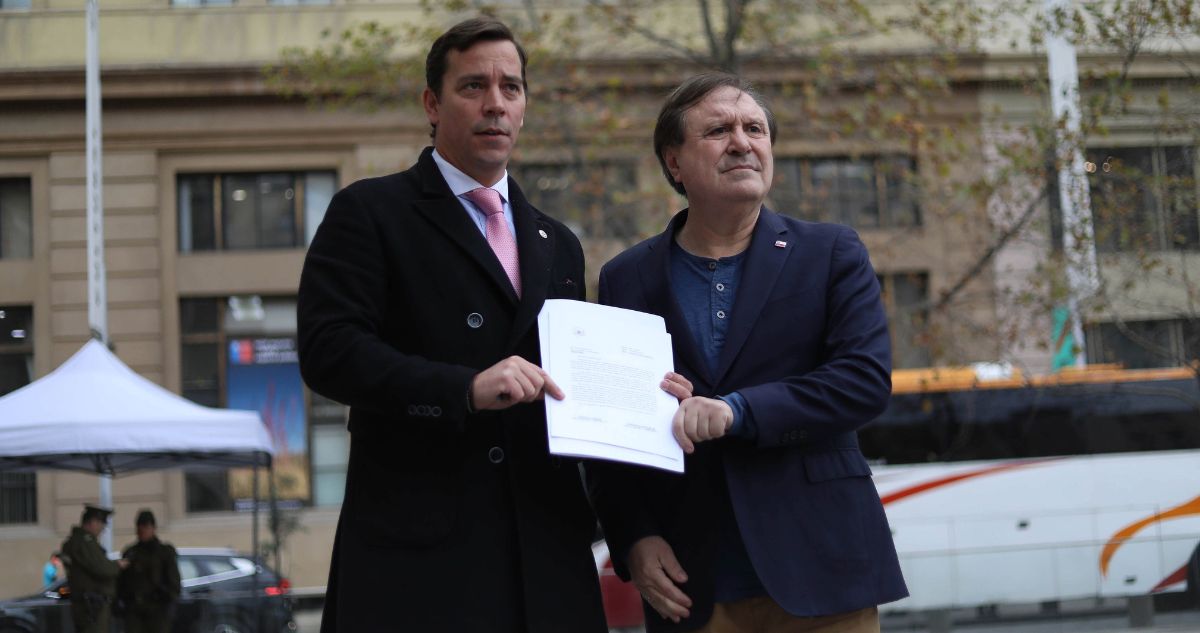 Diputados UDI exigen a Boric aclarar públicamente la creación de los 94 mil empleos públicos en un año