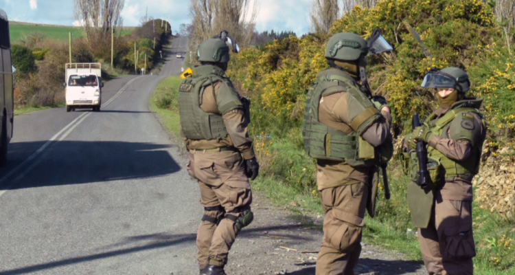 Encapuchados armados atacaron a un grupo de Carabineros en fundo de Panguipulli.