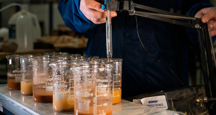 Sitio web empresa “Aclara”