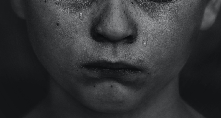 Los Ríos: 40 menores víctimas de explotación sexual reciben ayuda de fundación Tierra de Esperanza