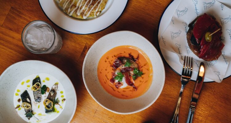 Barrio Italia recibe a “El Madrileño”: nuevo restaurante de comida española en Providencia