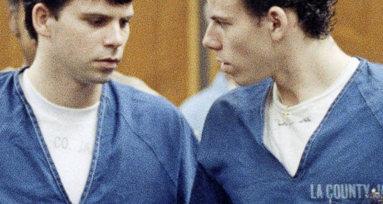 Erik y Lyle Menéndez en el juicio por asesinato de sus padres