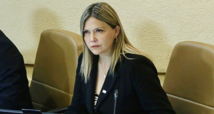 Exjefe de gabinete de diputada Marlene Pérez la denuncia por maltrato: ella la tacha de “artimaña”