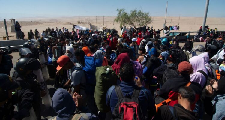 Migraciones informó datos de expulsión de extranjeros infractores en Chile.