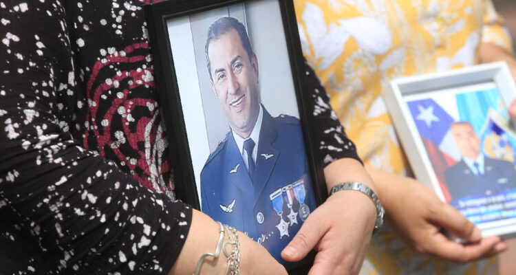 Agencia Uno | Familiares de Víctimas de Tragedia aérea van al Ministerio de Defensa, noviembre 2021.