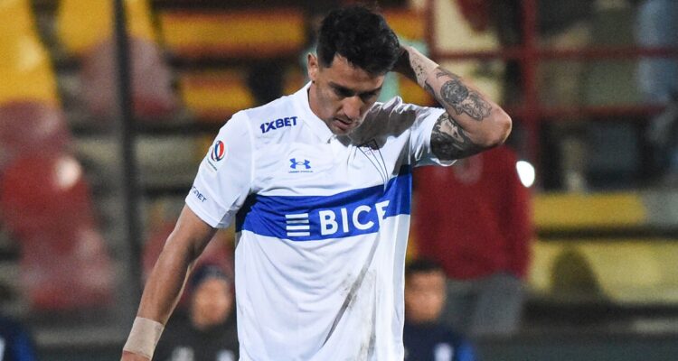 Fernando Zampedri preocupa a Universidad Católica.