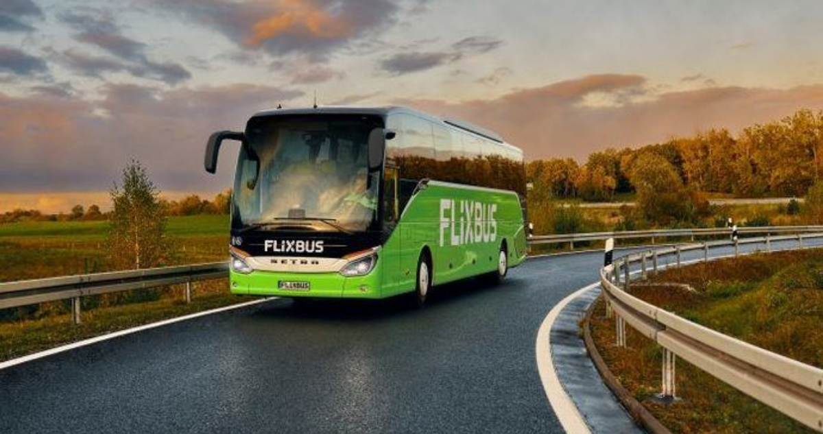 Flixbus, la empresa europea de transporte sustentable y low cost que operará en Chile