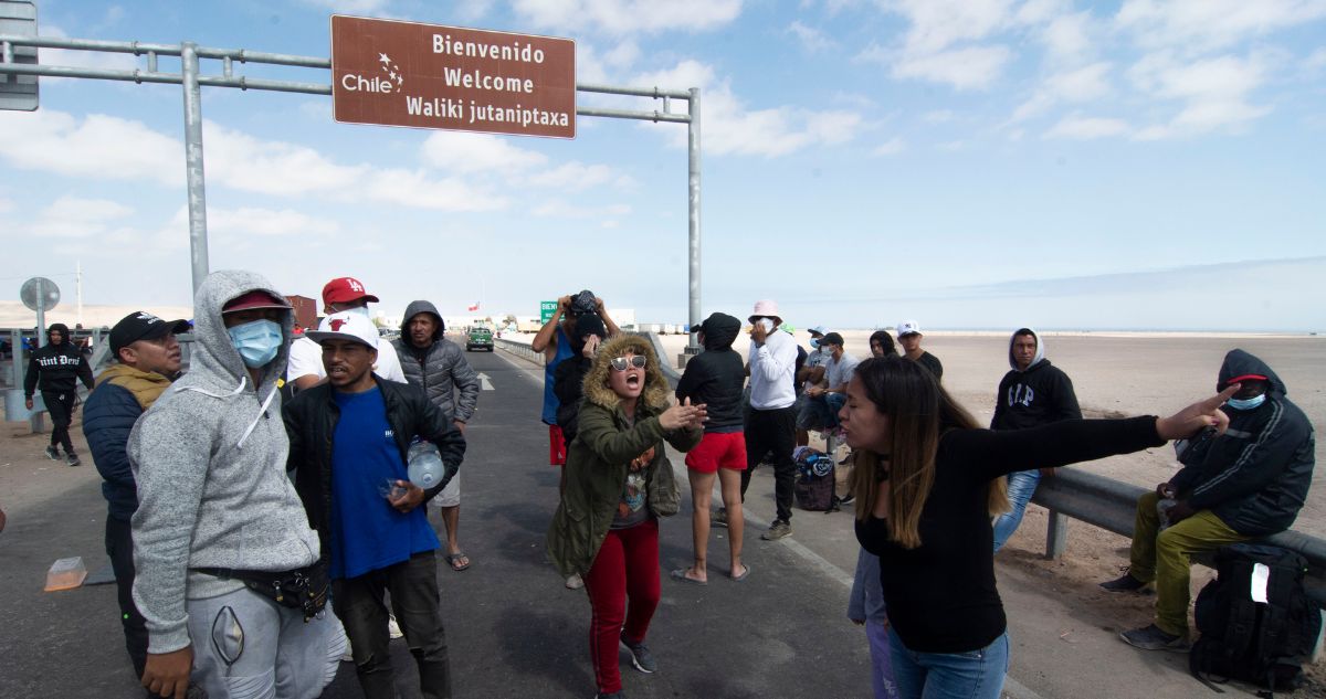 Formalizarán a los dos extranjeros detenidos por desórdenes públicos en la frontera de Chile con Perú
