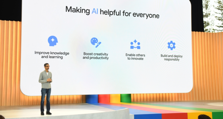 Sundar Pichai, director ejecutivo de Google y Alphabet anunciando la apertura de Bard.