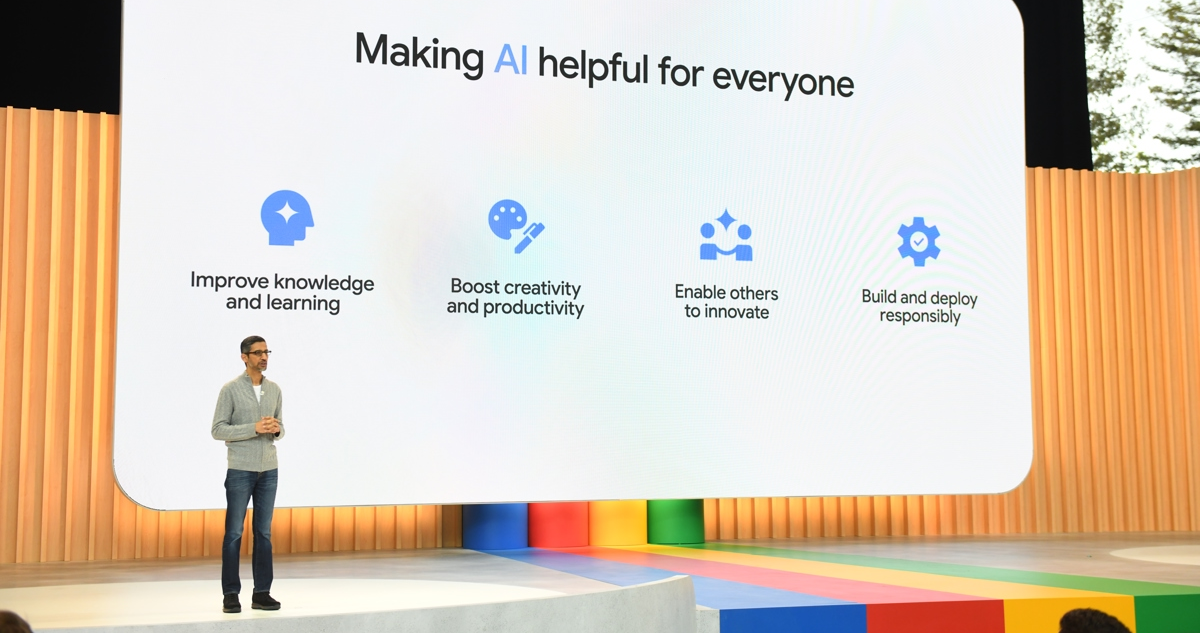 Sundar Pichai, director ejecutivo de Google y Alphabet anunciando la apertura de Bard.