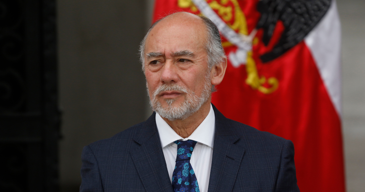 “Hemos estado pololeando con el Gobierno”: Flores revela acercamientos entre la DC y La Moneda.