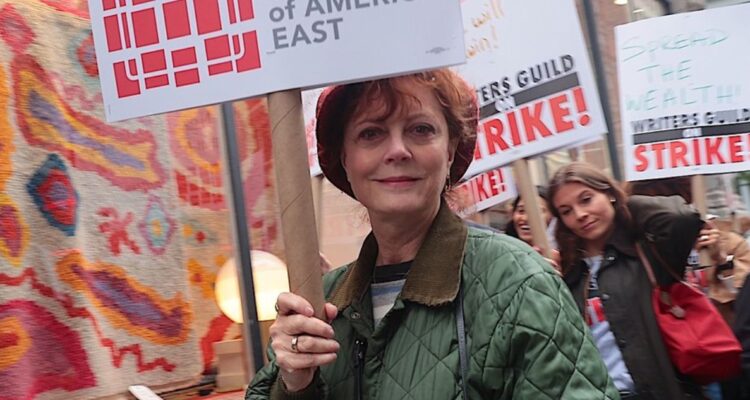 Susan Sarandon participó de la huelga de guionistas de Hollywood