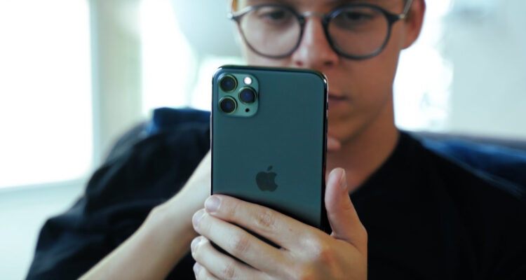 Los iPhone podrán imitar la voz de sus usuarios