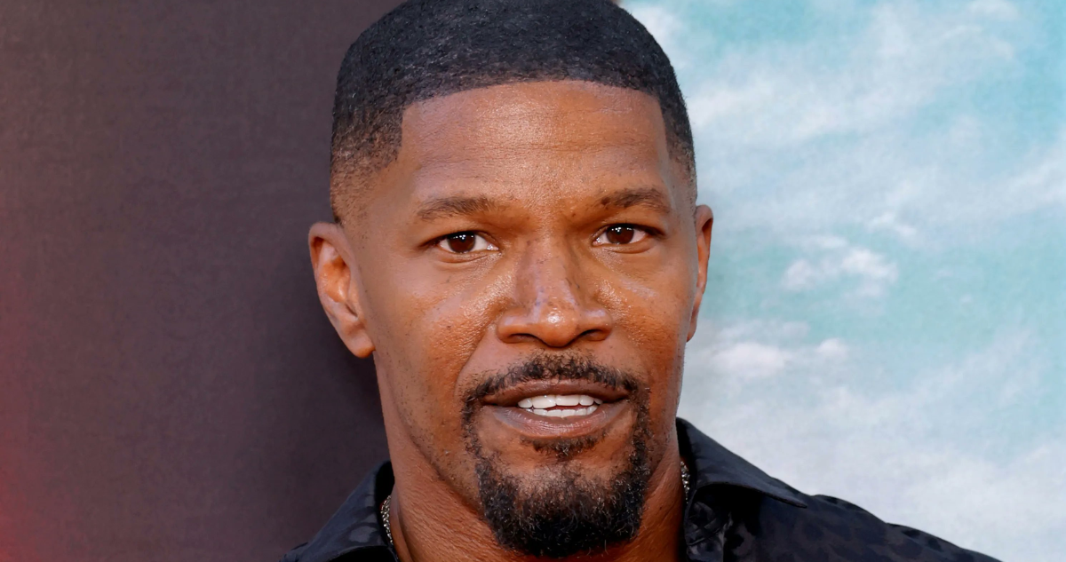 Jamie Foxx en una alfombra roja
