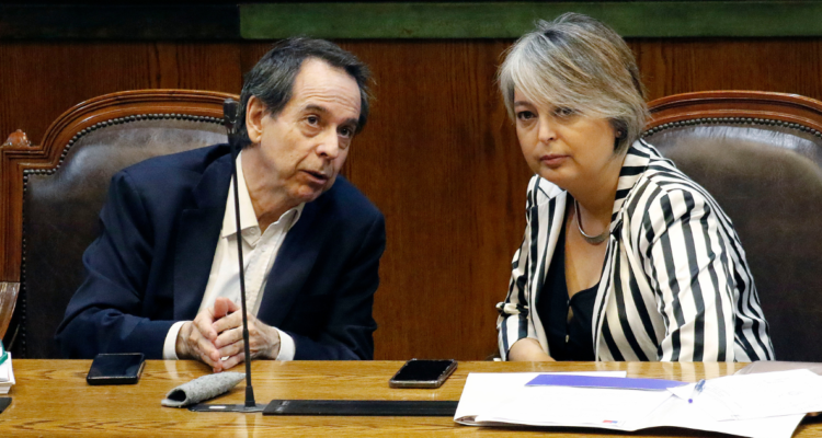 Peligra reforma de pensiones: UDI condiciona diálogo si Jara no aclara salida de Larraín