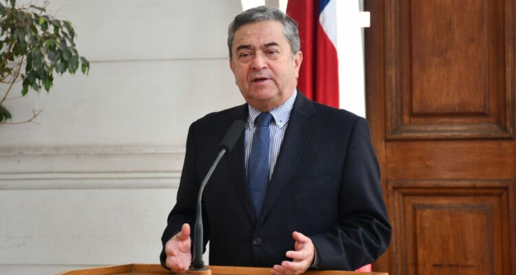 Coloma asegura que Tohá “está equivocada” y que “el país no soporta más demora” en temas de seguridad