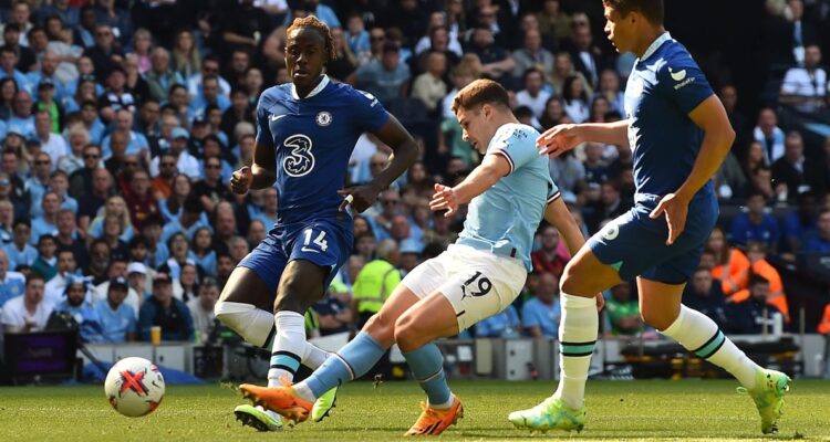 Manchester City doblegó sin problemas al Chelsea por Premier League.